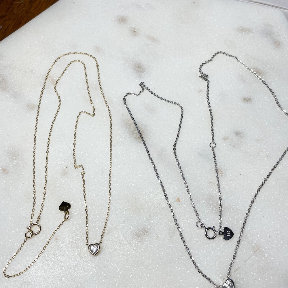 14k Gold Dainty .2ct heart necklace - Picture 2 of 8
